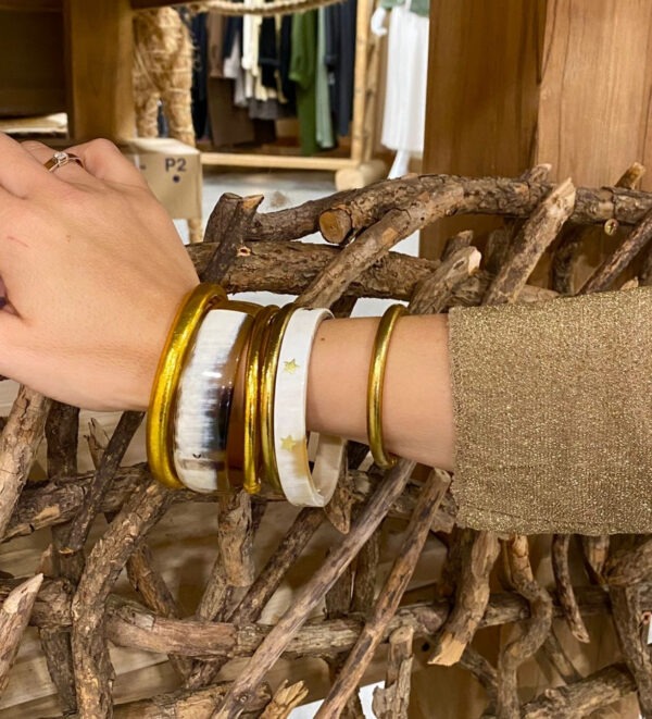 Bracelet en corne recyclée