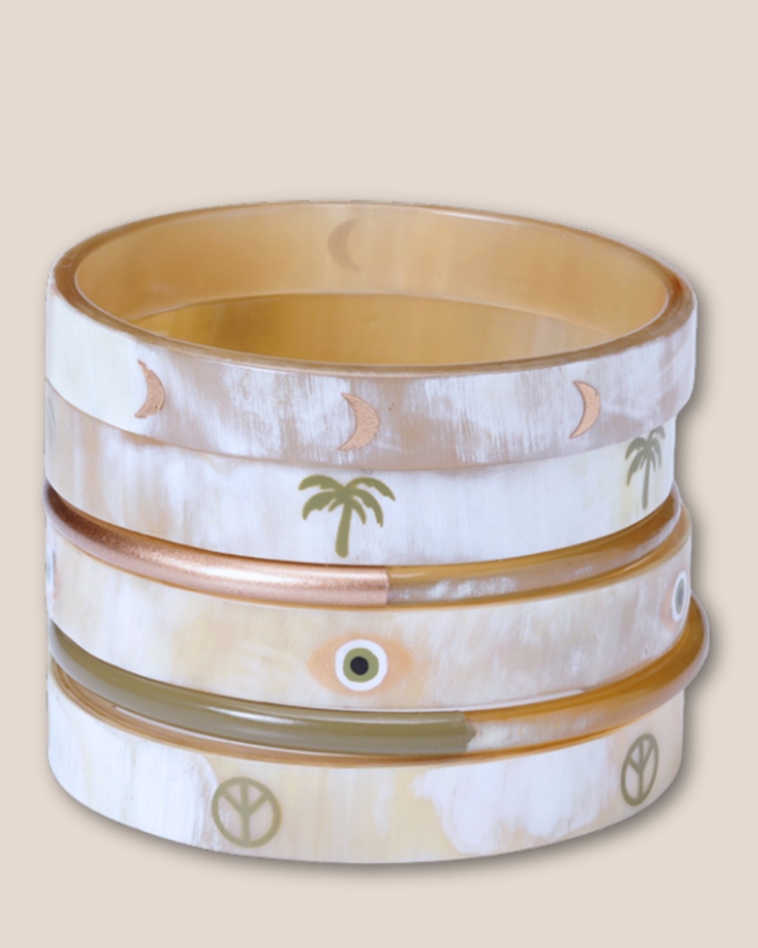 Bracelets en corne par motifs
