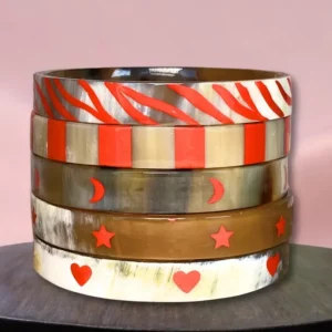 Bracelet corne 10mm lune Rouge 35